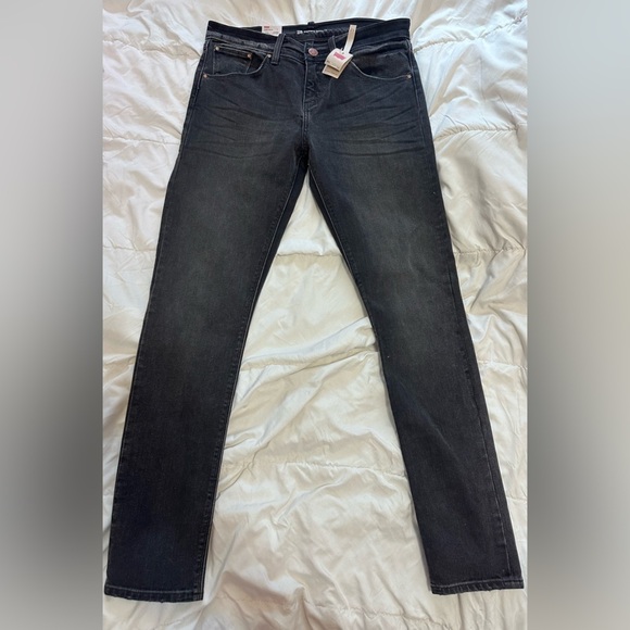 Levi's Denim - Levi’s Boyfriend Skinny Fit in Vintage Black - Size 28 New With Tags